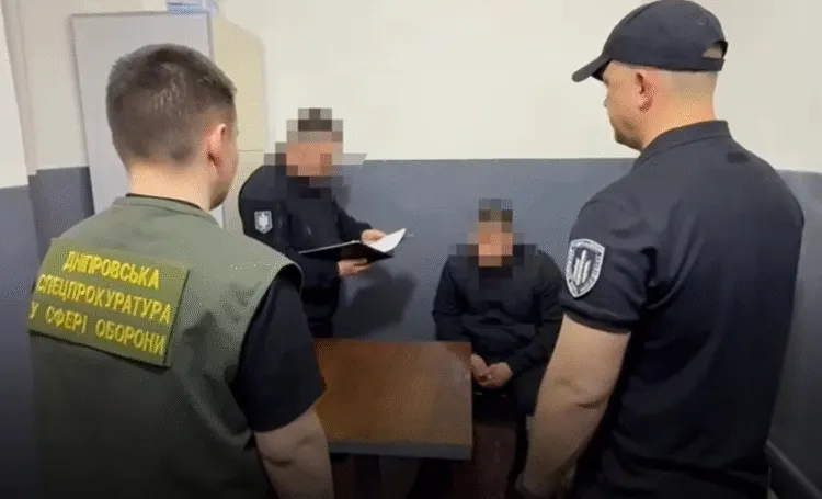 Зв’язав руки і бив ногами: жахливий інцидент у військовій частині Дніпра