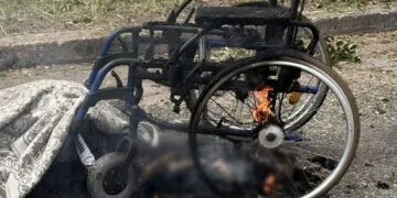 Обірвали життя матері та сина: наслідки кривавої атаки FPV-дрона на Нікополь