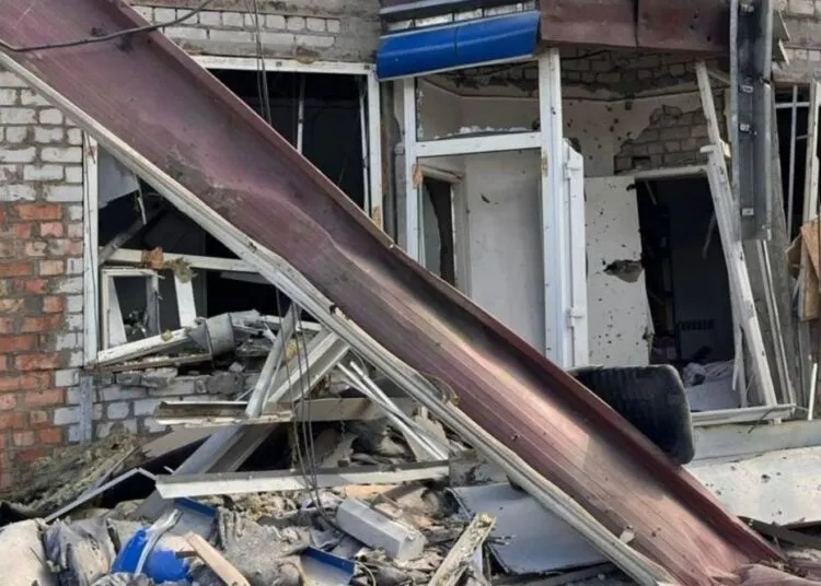 Били по заправці та будинках: наслідки важких ударів по Нікопольському району