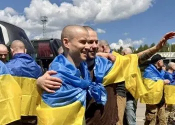 Дев'ятеро жителів Дніпропетровщини повернулися додому в межах великого обміну полоненими