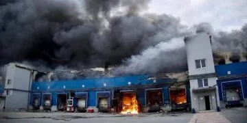 Удар по складу "АТБ" у Дніпрі: чи загрожує регіону дефіцит продуктів та що вже зникає з полиць