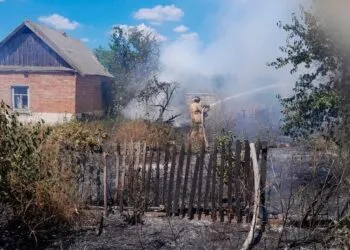 На Дніпропетровщині двоє загиблих та десятеро поранених через атаки дронів