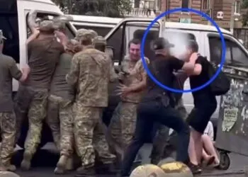 У Дніпрі під час конфлікту з ТЦК душили дівчину, а машини військових закидали камінням