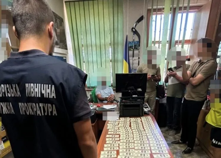 Заробляв на машинах для фронту: у Кривому Розі викрили псевдоволонтера