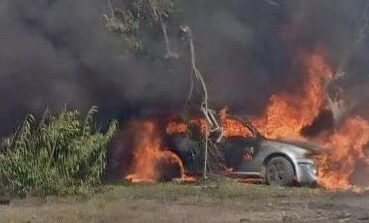Обстріл Павлограда 24 серпня: спалахнули авто, є жертва та поранені