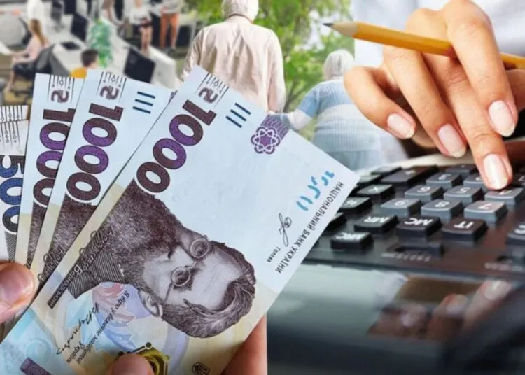 Кому підвищать пенсії у вересні та скільки додадуть