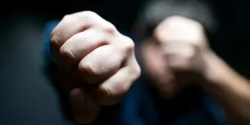 На Дніпропетровщині затримали чоловіка, який під час сварки побив знайомого