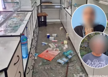 В Дніпрі затримали двох чоловіків, які напали на власника аптеки