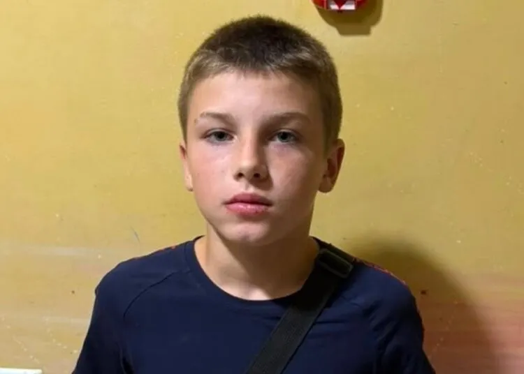 В Дніпрі шукають 11-річного хлопчика, який зник після виходу з дому