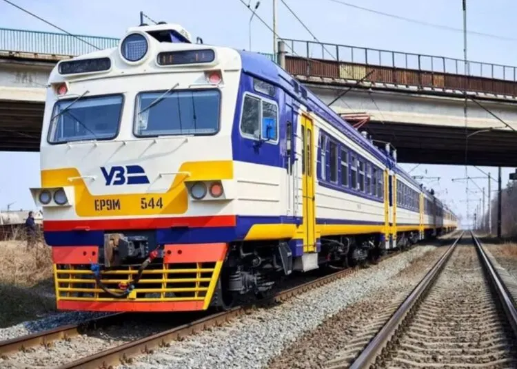 В Дніпрі скасували прямі потяги до Запоріжжя через ремонт колій