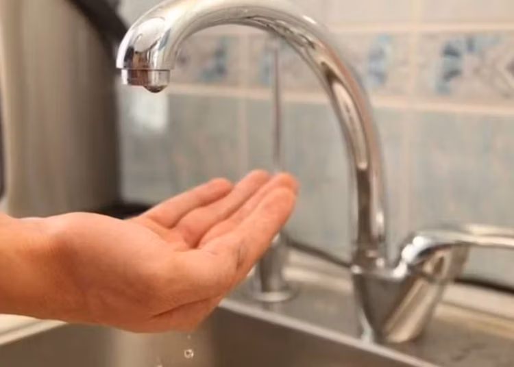 В Дніпрі аварія залишила частину міста без води: назвали адреси